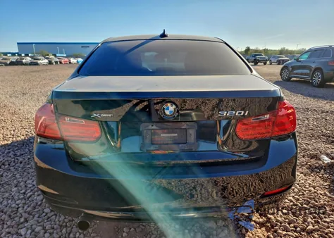 2014 BMW 320 I xDrive z USA, uszkodzony, nr VIN WBA3C3G53ENS69642